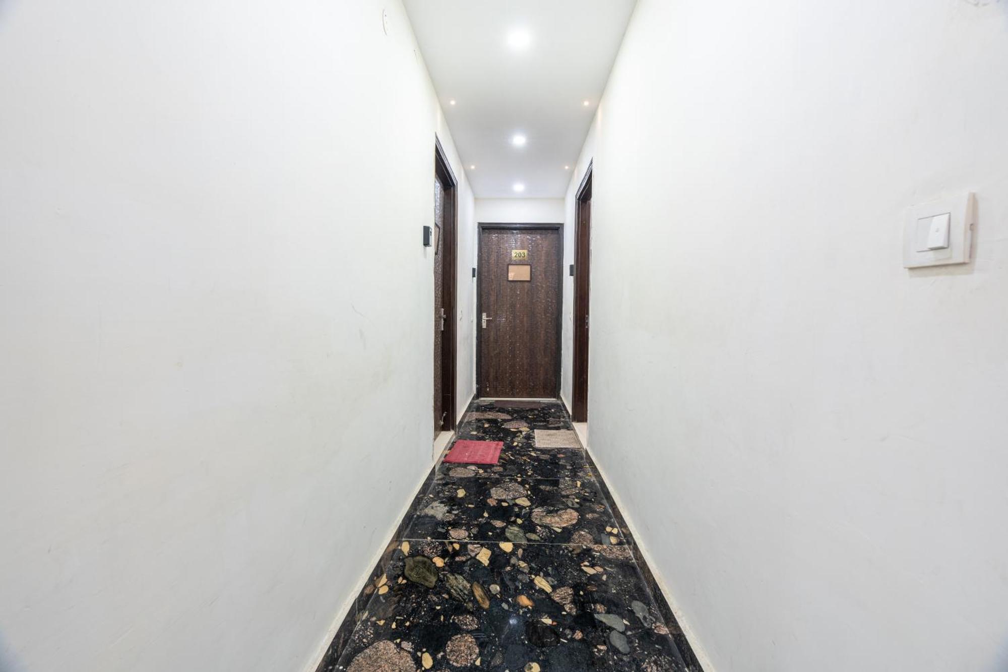Homlee-Vintage 2Bhk-Ndls-Lift-Bharat Mandapam Nova Deli Exterior foto