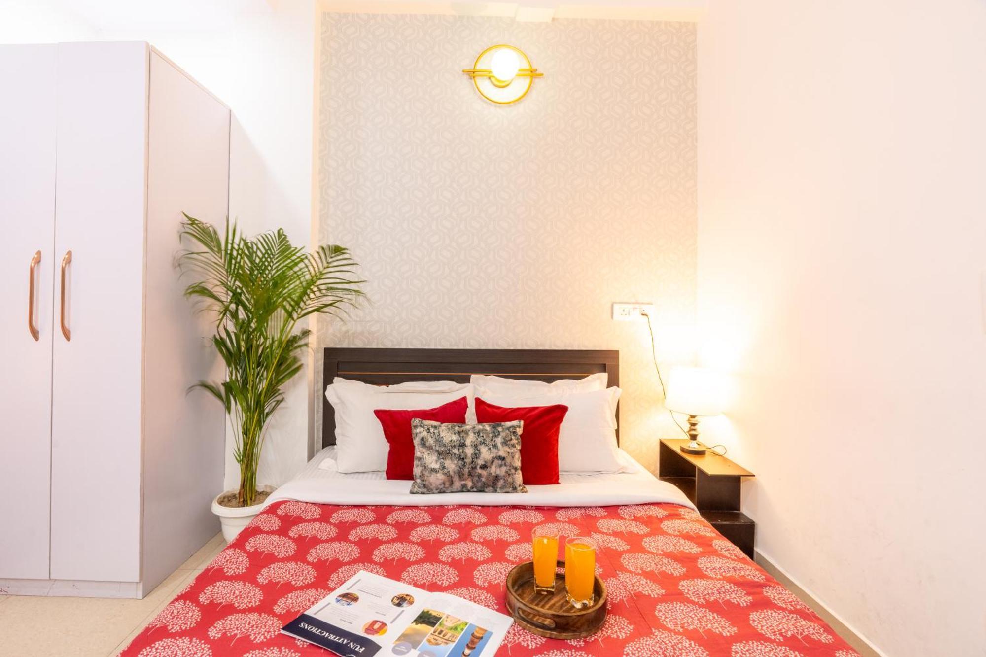 Homlee-Vintage 2Bhk-Ndls-Lift-Bharat Mandapam Nova Deli Exterior foto
