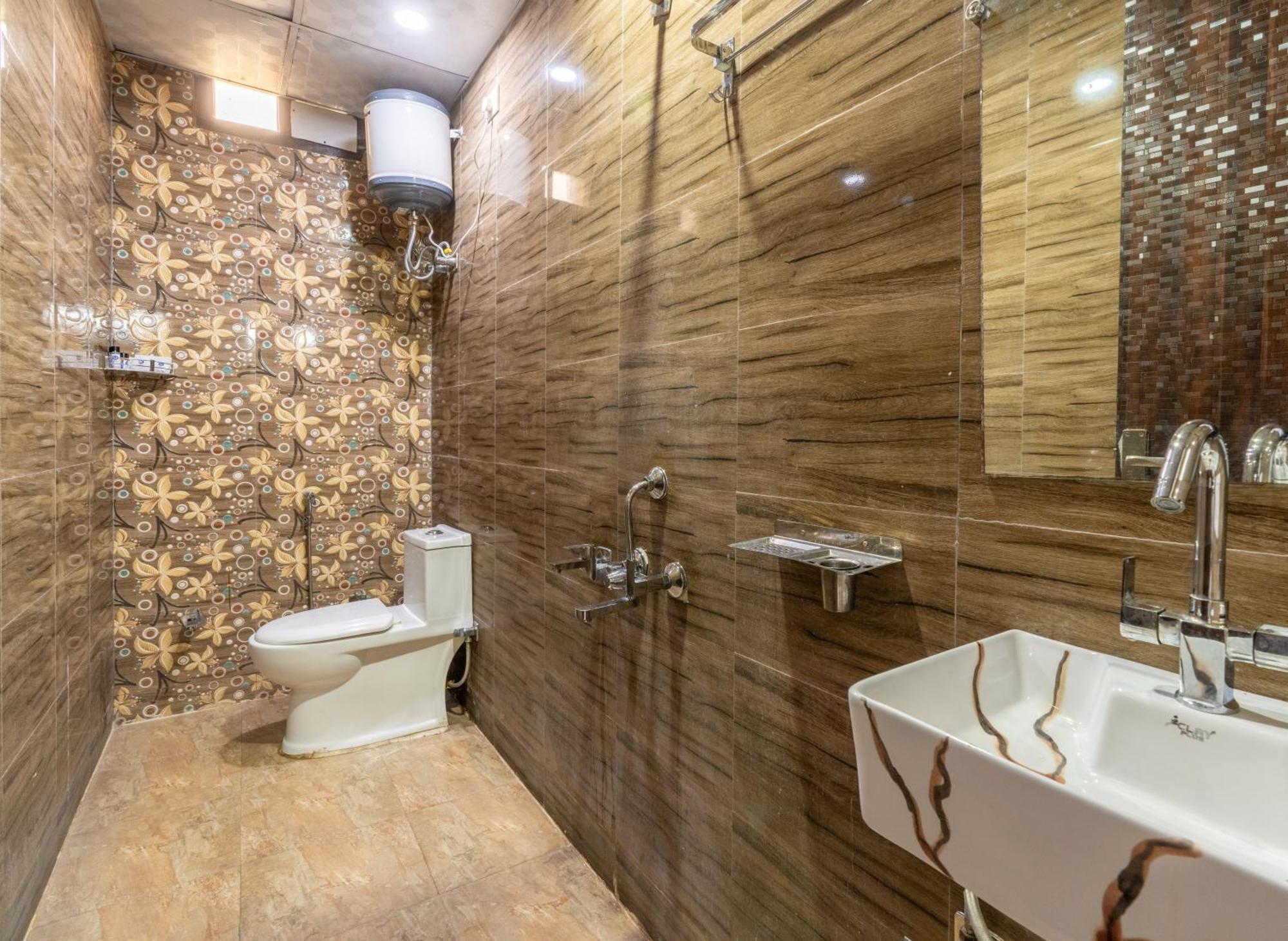 Homlee-Vintage 2Bhk-Ndls-Lift-Bharat Mandapam Nova Deli Exterior foto