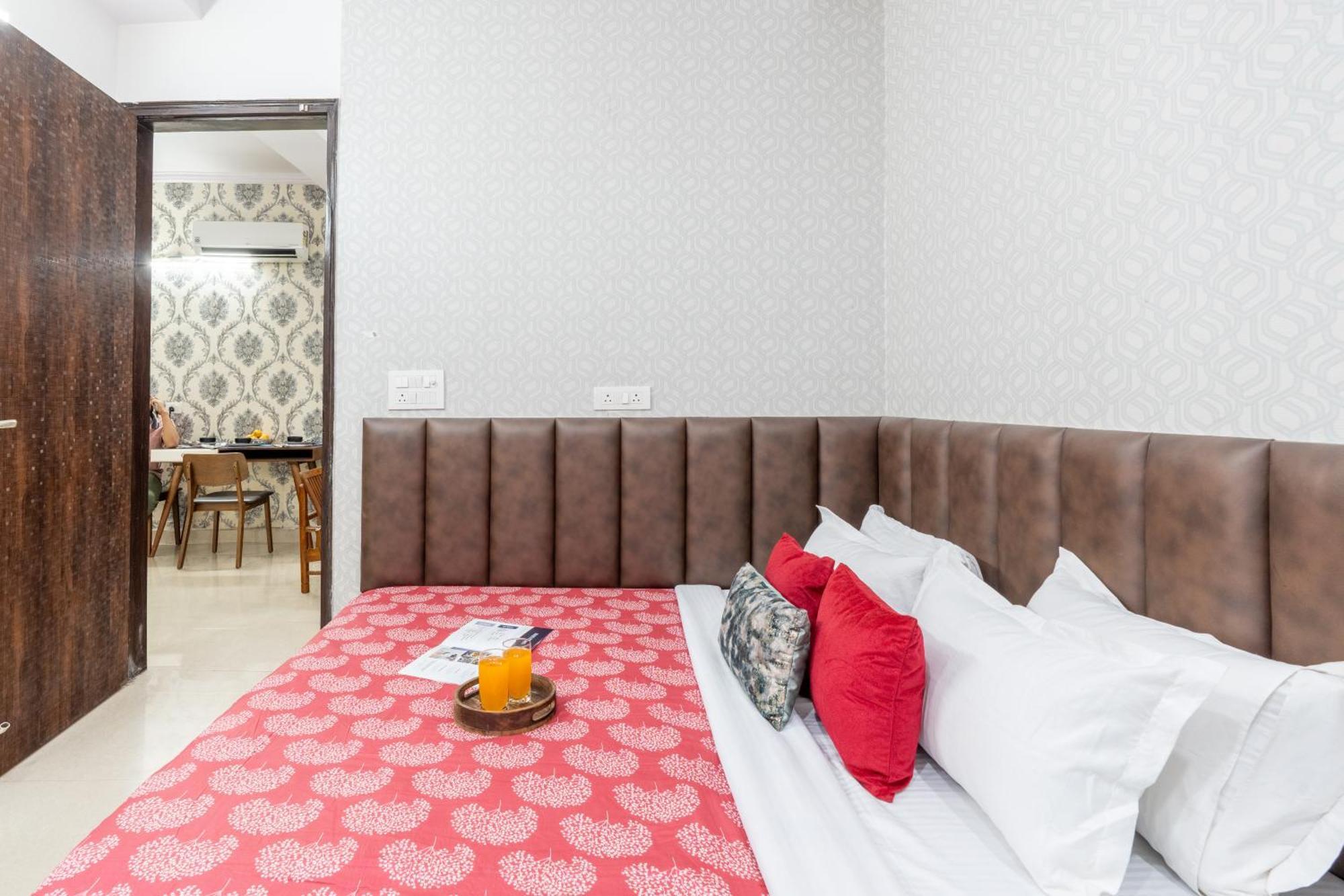 Homlee-Vintage 2Bhk-Ndls-Lift-Bharat Mandapam Nova Deli Exterior foto